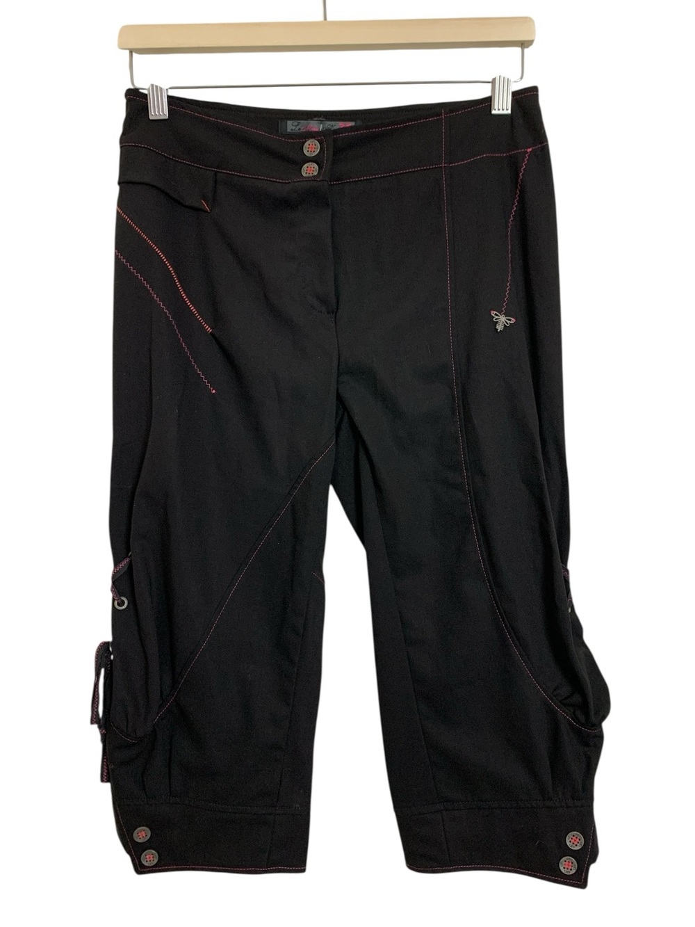 NWT Y2K La Mode Est A Vous Capri Pants Womens 38FR US 6 Black Pink Lace Up Leg